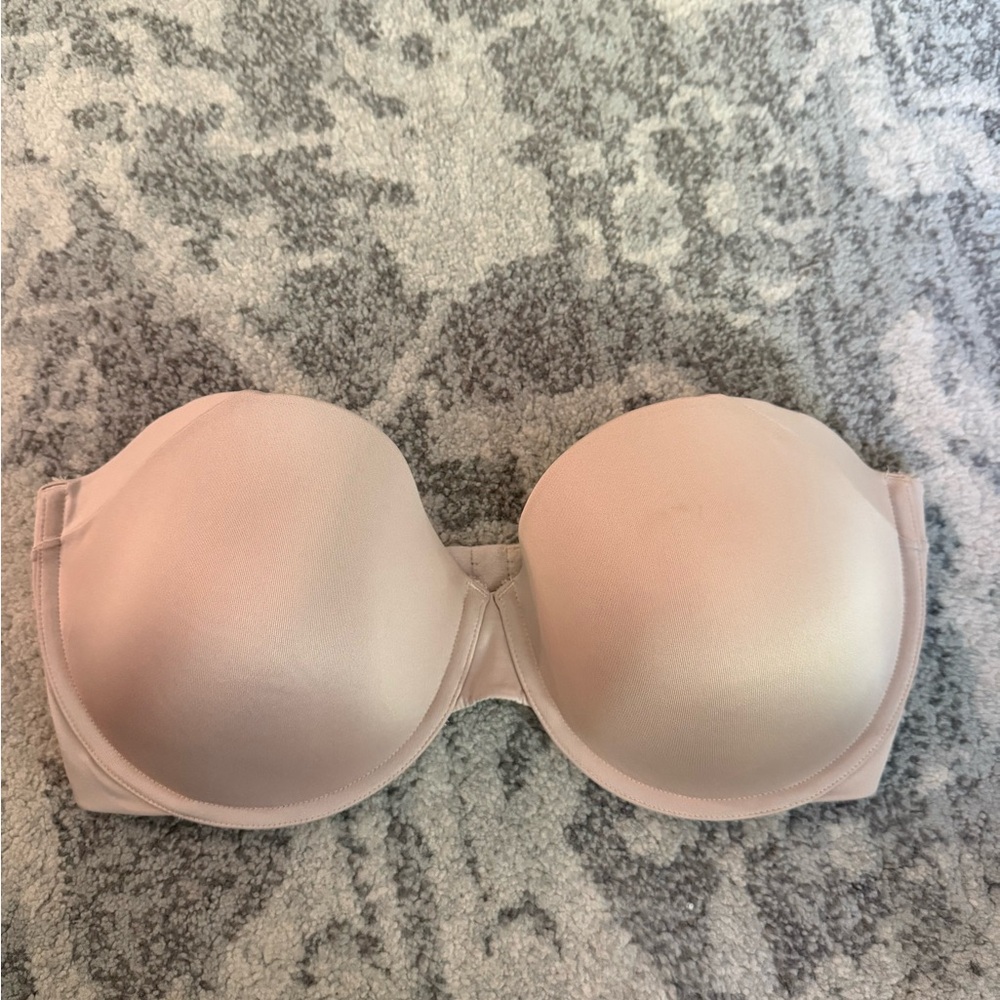 Maidenform Strapless Light Beige Bra